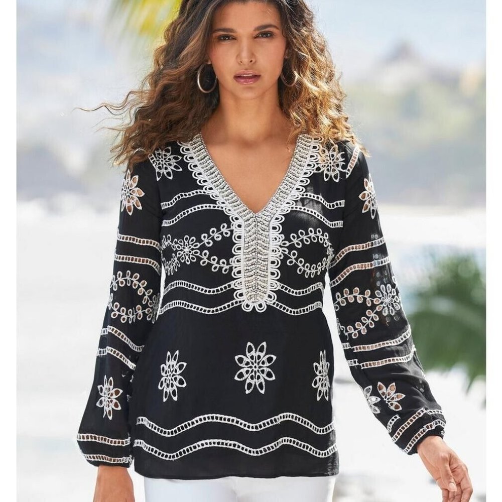 COPY - BOSTON PROPER EYELET EMBELLISHED TOP SIZE: M